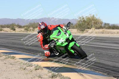 media/Dec-04-2025-Racers Edge (Thu) [[5ebc9f124d]]/2-A Group/1-Session 2 (Turn 7 Inside)/